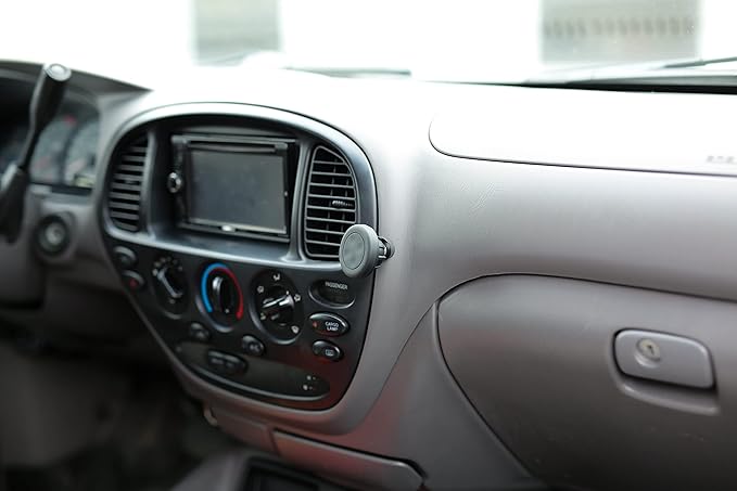 Course Motorsports Direct Fit Phone Mount - Toyota Tundra (2003-2006) Compatible with All Phones - Manual Cradle